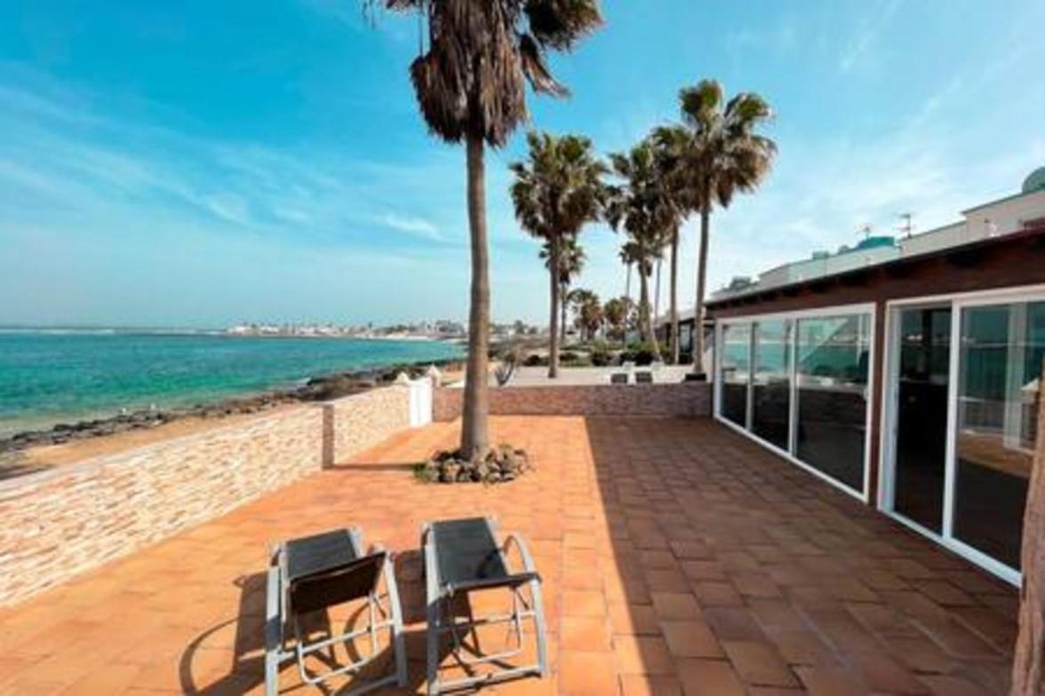 Corralejo Beach Villa San Antonio- Private Heated Pool, Breathtaking Sea View, Bbq, Fast Wifi By Amazzzing Travel מראה חיצוני תמונה